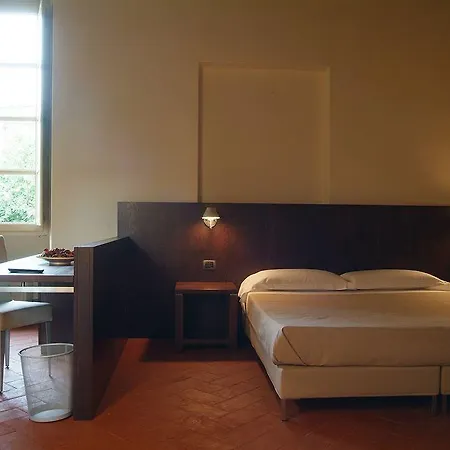 Dimora Storica Palazzo Puccini Bed & Breakfast 3*