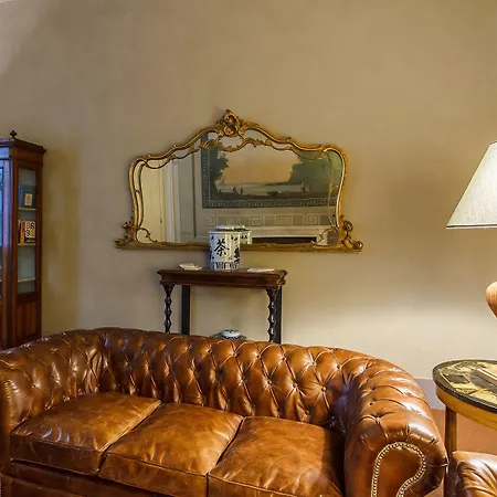 Dimora Storica Palazzo Puccini Pistoia