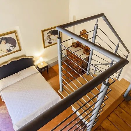 Dimora Storica Palazzo Puccini 4*