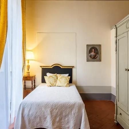 Dimora Storica Palazzo Puccini Nocleg ze śniadaniem 4*