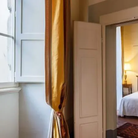 Nocleg ze śniadaniem Dimora Storica Palazzo Puccini 4*