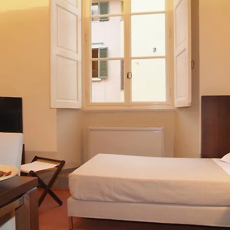 Bed & Breakfast Dimora Storica Palazzo Puccini 3*