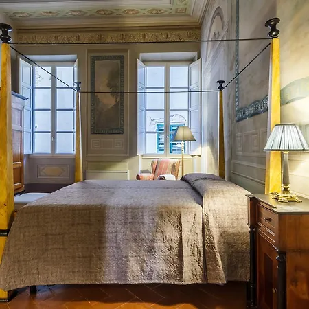 Dimora Storica Palazzo Puccini Bed & Breakfast