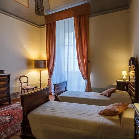 Dimora Storica Palazzo Puccini Bed & Breakfast