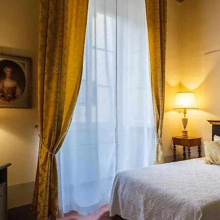 Dimora Storica Palazzo Puccini Bed & Breakfast